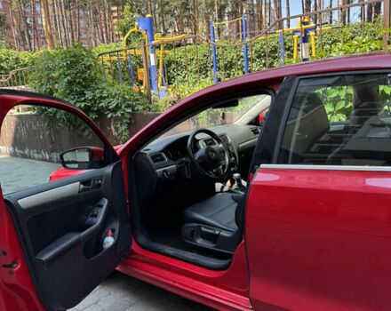 Красный Фольксваген Джетта, объемом двигателя 2.48 л и пробегом 250 тыс. км за 8500 $, фото 28 на Automoto.ua