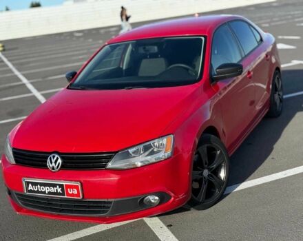 Красный Фольксваген Джетта, объемом двигателя 2 л и пробегом 253 тыс. км за 7130 $, фото 2 на Automoto.ua