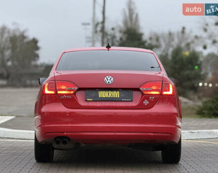 Червоний Фольксваген Джетта, об'ємом двигуна 1.8 л та пробігом 208 тис. км за 9850 $, фото 16 на Automoto.ua