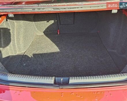 Красный Фольксваген Джетта, объемом двигателя 1.8 л и пробегом 230 тыс. км за 7777 $, фото 5 на Automoto.ua