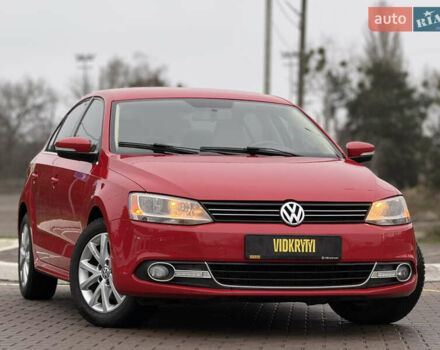 Червоний Фольксваген Джетта, об'ємом двигуна 1.8 л та пробігом 208 тис. км за 9850 $, фото 6 на Automoto.ua