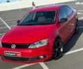 Фольксваген Джетта 2013 в Львове на Automoto.ua Красный Фольксваген Джетта, объемом двигателя 2 л и пробегом 253 тыс. км за 6990 $, фото 2 на Automoto.ua