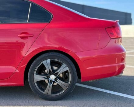 Красный Фольксваген Джетта, объемом двигателя 2 л и пробегом 253 тыс. км за 7130 $, фото 5 на Automoto.ua