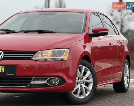 Червоний Фольксваген Джетта, об'ємом двигуна 1.8 л та пробігом 208 тис. км за 9850 $, фото 2 на Automoto.ua