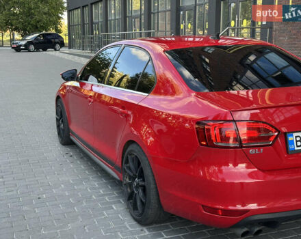 Фольксваген Джетта 2013 в Полтаве на Automoto.ua Красный Фольксваген Джетта, объемом двигателя 1.98 л и пробегом 190 тыс. км за 9200 $, фото 11 на Automoto.ua