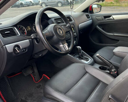 Червоний Фольксваген Джетта, об'ємом двигуна 2.5 л та пробігом 190 тис. км за 9700 $, фото 6 на Automoto.ua