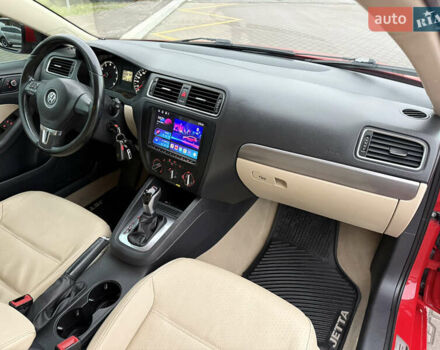 Червоний Фольксваген Джетта, об'ємом двигуна 1.8 л та пробігом 208 тис. км за 9850 $, фото 35 на Automoto.ua