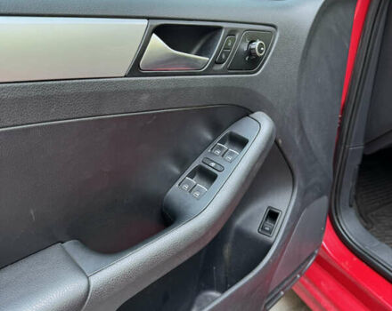 Красный Фольксваген Джетта, объемом двигателя 2.48 л и пробегом 250 тыс. км за 8500 $, фото 34 на Automoto.ua