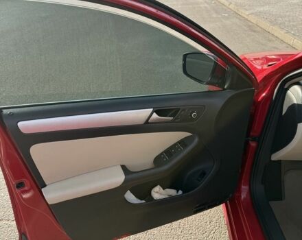 Красный Фольксваген Джетта, объемом двигателя 1.8 л и пробегом 52 тыс. км за 11999 $, фото 13 на Automoto.ua