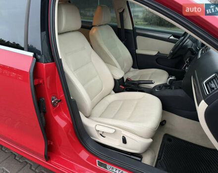 Червоний Фольксваген Джетта, об'ємом двигуна 1.8 л та пробігом 208 тис. км за 9850 $, фото 37 на Automoto.ua