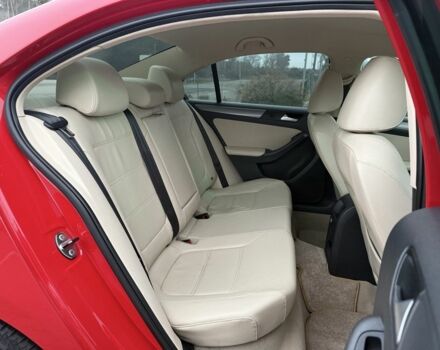 Красный Фольксваген Джетта, объемом двигателя 1.8 л и пробегом 208 тыс. км за 9850 $, фото 23 на Automoto.ua