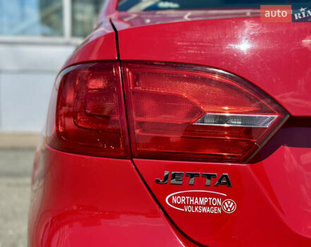 Червоний Фольксваген Джетта, об'ємом двигуна 1.8 л та пробігом 217 тис. км за 7990 $, фото 17 на Automoto.ua