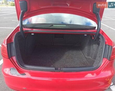 Красный Фольксваген Джетта, объемом двигателя 1.8 л и пробегом 263 тыс. км за 8300 $, фото 19 на Automoto.ua