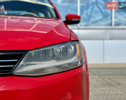 Червоний Фольксваген Джетта, об'ємом двигуна 1.8 л та пробігом 217 тис. км за 7990 $, фото 4 на Automoto.ua