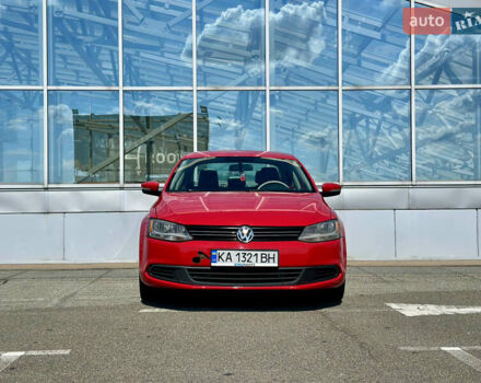 Червоний Фольксваген Джетта, об'ємом двигуна 1.8 л та пробігом 217 тис. км за 7990 $, фото 1 на Automoto.ua