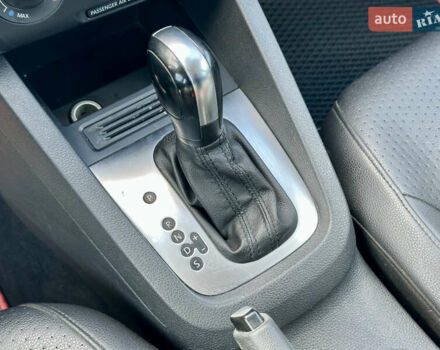 Червоний Фольксваген Джетта, об'ємом двигуна 1.8 л та пробігом 217 тис. км за 7990 $, фото 49 на Automoto.ua