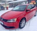 Красный Фольксваген Джетта, объемом двигателя 1.8 л и пробегом 239 тыс. км за 7800 $, фото 1 на Automoto.ua