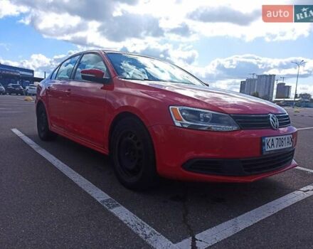Красный Фольксваген Джетта, объемом двигателя 1.8 л и пробегом 263 тыс. км за 8300 $, фото 2 на Automoto.ua