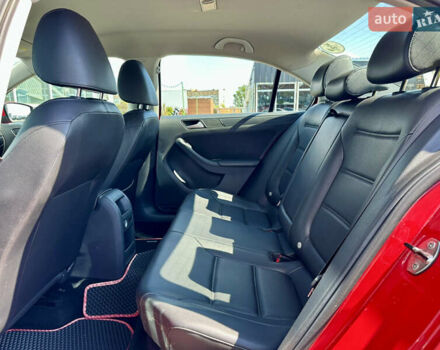 Червоний Фольксваген Джетта, об'ємом двигуна 1.8 л та пробігом 217 тис. км за 7990 $, фото 33 на Automoto.ua