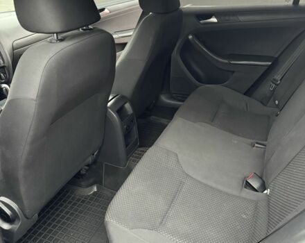 Червоний Фольксваген Джетта, об'ємом двигуна 2 л та пробігом 250 тис. км за 7500 $, фото 8 на Automoto.ua