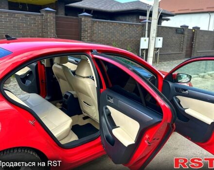 Красный Фольксваген Джетта, объемом двигателя 2 л и пробегом 168 тыс. км за 9300 $, фото 7 на Automoto.ua