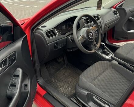 Червоний Фольксваген Джетта, об'ємом двигуна 2 л та пробігом 250 тис. км за 7500 $, фото 9 на Automoto.ua