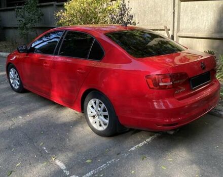 Красный Фольксваген Джетта, объемом двигателя 1.8 л и пробегом 145 тыс. км за 8500 $, фото 2 на Automoto.ua