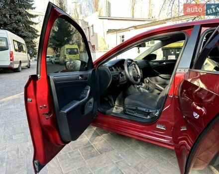 Фольксваген Джетта 2015 у Києві на Automoto.ua Червоний Фольксваген Джетта, об'ємом двигуна 1.4 л та пробігом 182 тис. км за 9400 $, фото 22 на Automoto.ua