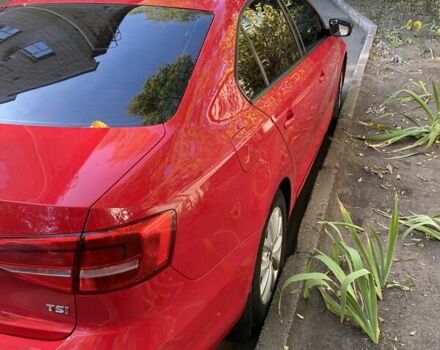 Красный Фольксваген Джетта, объемом двигателя 1.8 л и пробегом 145 тыс. км за 8500 $, фото 3 на Automoto.ua