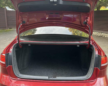 Красный Фольксваген Джетта, объемом двигателя 1.39 л и пробегом 116 тыс. км за 10100 $, фото 10 на Automoto.ua