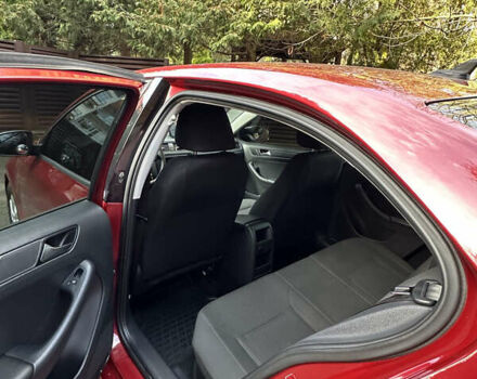 Красный Фольксваген Джетта, объемом двигателя 1.39 л и пробегом 116 тыс. км за 10100 $, фото 9 на Automoto.ua