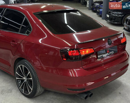 Червоний Фольксваген Джетта, об'ємом двигуна 1.39 л та пробігом 209 тис. км за 9900 $, фото 11 на Automoto.ua