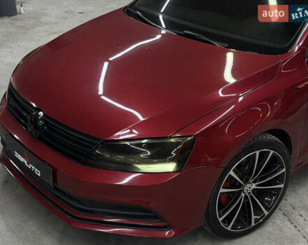 Червоний Фольксваген Джетта, об'ємом двигуна 1.39 л та пробігом 209 тис. км за 9900 $, фото 7 на Automoto.ua
