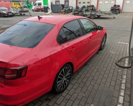Красный Фольксваген Джетта, объемом двигателя 1.8 л и пробегом 139 тыс. км за 12500 $, фото 13 на Automoto.ua