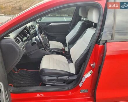 Фольксваген Джетта 2016 у Тернополі на Automoto.ua Червоний Фольксваген Джетта, об'ємом двигуна 1.8 л та пробігом 128 тис. км за 12200 $, фото 26 на Automoto.ua