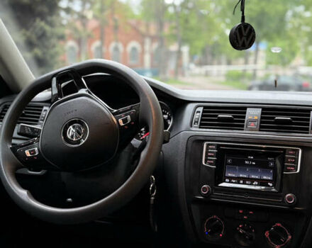 Фольксваген Джетта 2016 в Сумах на Automoto.ua Красный Фольксваген Джетта, объемом двигателя 1.4 л и пробегом 105 тыс. км за 10200 $, фото 28 на Automoto.ua