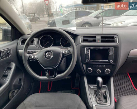 Червоний Фольксваген Джетта, об'ємом двигуна 1.4 л та пробігом 160 тис. км за 9950 $, фото 22 на Automoto.ua