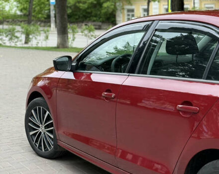 Фольксваген Джетта 2016 в Сумах на Automoto.ua Красный Фольксваген Джетта, объемом двигателя 1.4 л и пробегом 105 тыс. км за 10200 $, фото 7 на Automoto.ua
