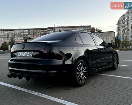 Красный Фольксваген Джетта, объемом двигателя 1.8 л и пробегом 175 тыс. км за 12200 $, фото 2 на Automoto.ua