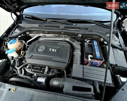 Красный Фольксваген Джетта, объемом двигателя 1.8 л и пробегом 175 тыс. км за 12200 $, фото 20 на Automoto.ua