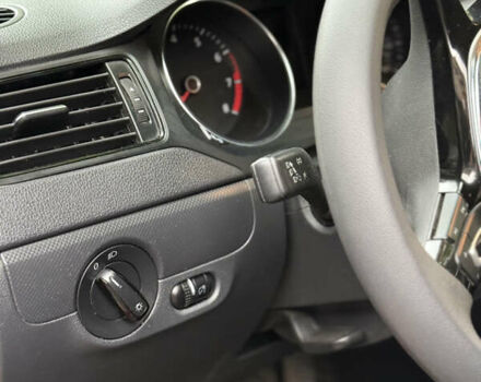 Фольксваген Джетта 2016 в Сумах на Automoto.ua Красный Фольксваген Джетта, объемом двигателя 1.4 л и пробегом 105 тыс. км за 10200 $, фото 22 на Automoto.ua