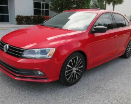 Красный Фольксваген Джетта, объемом двигателя 1.8 л и пробегом 77 тыс. км за 6300 $, фото 2 на Automoto.ua