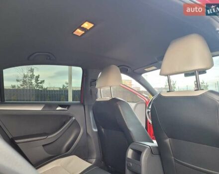 Фольксваген Джетта 2016 у Тернополі на Automoto.ua Червоний Фольксваген Джетта, об'ємом двигуна 1.8 л та пробігом 128 тис. км за 12200 $, фото 25 на Automoto.ua