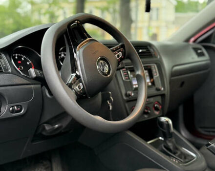 Фольксваген Джетта 2016 в Сумах на Automoto.ua Красный Фольксваген Джетта, объемом двигателя 1.4 л и пробегом 105 тыс. км за 10200 $, фото 25 на Automoto.ua