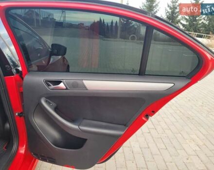 Фольксваген Джетта 2016 у Тернополі на Automoto.ua Червоний Фольксваген Джетта, об'ємом двигуна 1.8 л та пробігом 128 тис. км за 12200 $, фото 14 на Automoto.ua