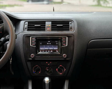 Фольксваген Джетта 2016 в Сумах на Automoto.ua Красный Фольксваген Джетта, объемом двигателя 1.4 л и пробегом 105 тыс. км за 10200 $, фото 29 на Automoto.ua