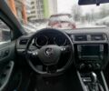 Красный Фольксваген Джетта, объемом двигателя 1.8 л и пробегом 139 тыс. км за 12500 $, фото 4 на Automoto.ua