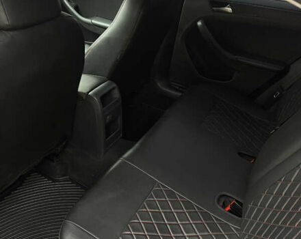 Красный Фольксваген Джетта, объемом двигателя 1.4 л и пробегом 85 тыс. км за 10900 $, фото 8 на Automoto.ua