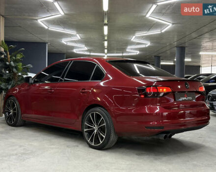 Червоний Фольксваген Джетта, об'ємом двигуна 1.39 л та пробігом 209 тис. км за 9900 $, фото 10 на Automoto.ua