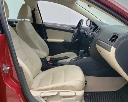 Фольксваген Джетта 2016 в Житомире на Automoto.ua Красный Фольксваген Джетта, объемом двигателя 1.4 л и пробегом 73 тыс. км за 4500 $, фото 8 на Automoto.ua